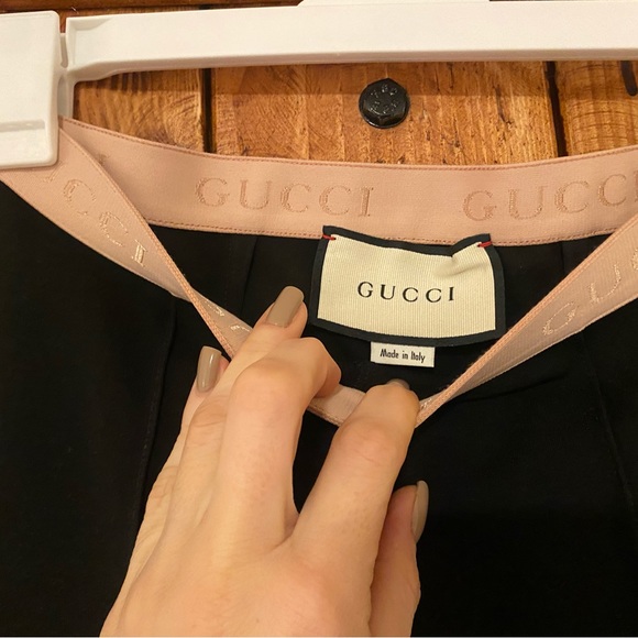 GUCCI cross between leggings and tailored trousers with slim high-waist style
